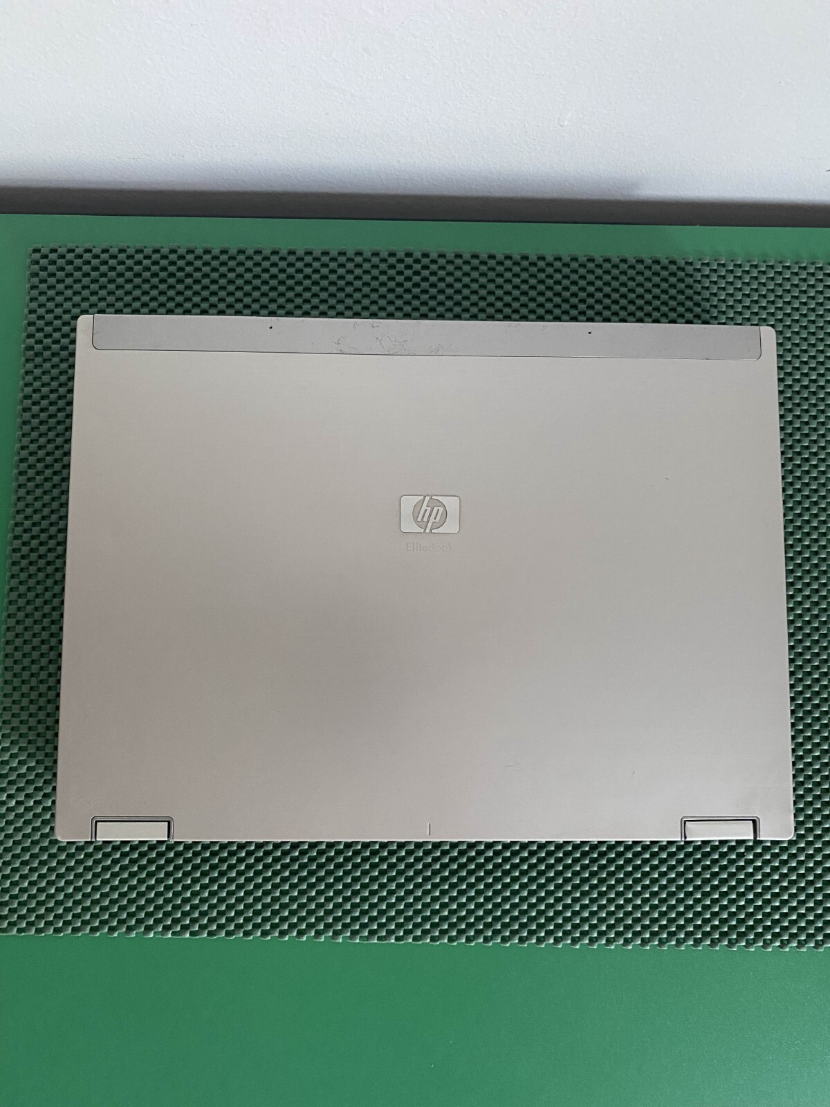 HP EliteBook 6930p – Core 2 Duo P8600 / 2.4 GHz