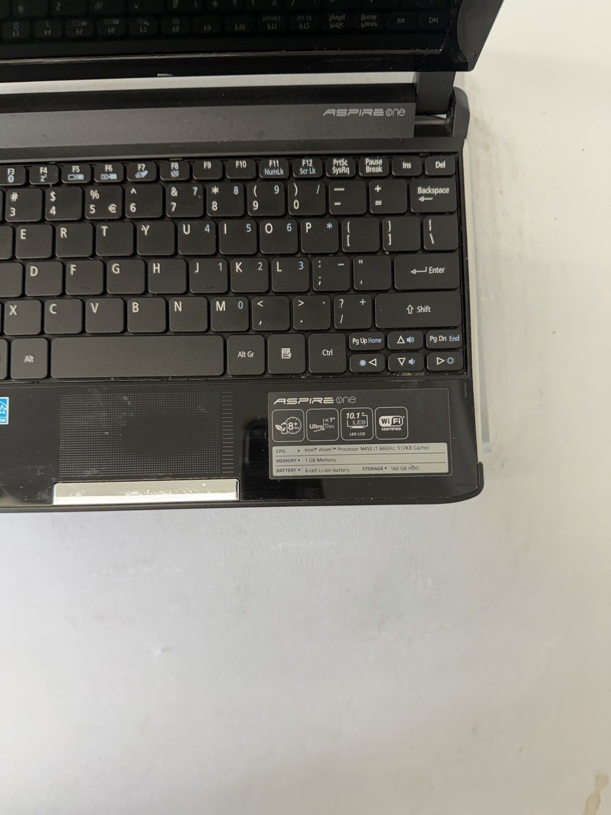 Acer Aspire One Laptop – Good Screen – Intel Atom N450 – Read Des