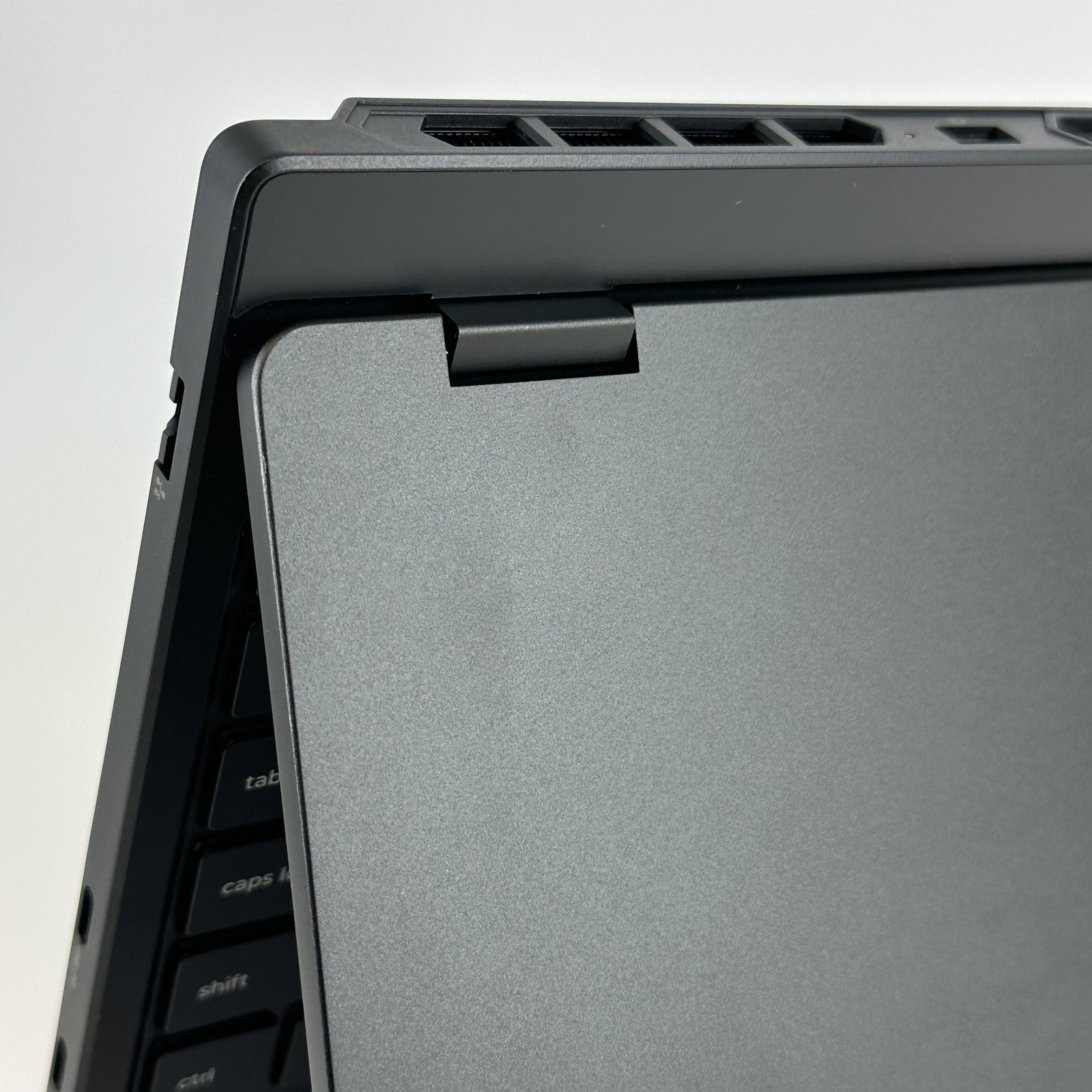 Lenovo Legion 5i Gen 10 15.1 165Hz QHD+ 2025 2.2GHz i9-14900HX 32GB 2TB RTX 5070