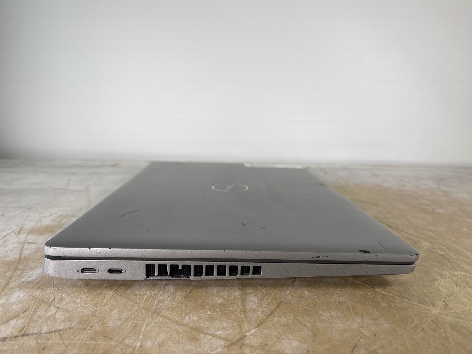 DELL LATITUDE 5520 i5-1135G7 @ 2.4GHz, 4GB RAM, NO HDD/OS