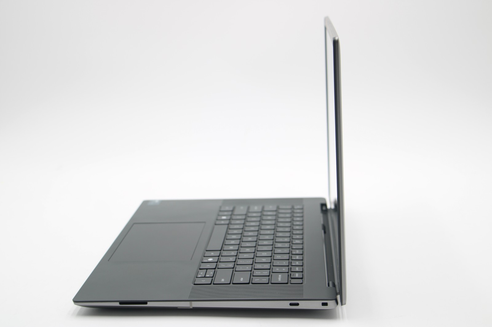 Dell Precision 5690 3.8GHz vPRO Ultra 7 155H/32GB/512GB SSD/RTX 1000 Ada 91% BH