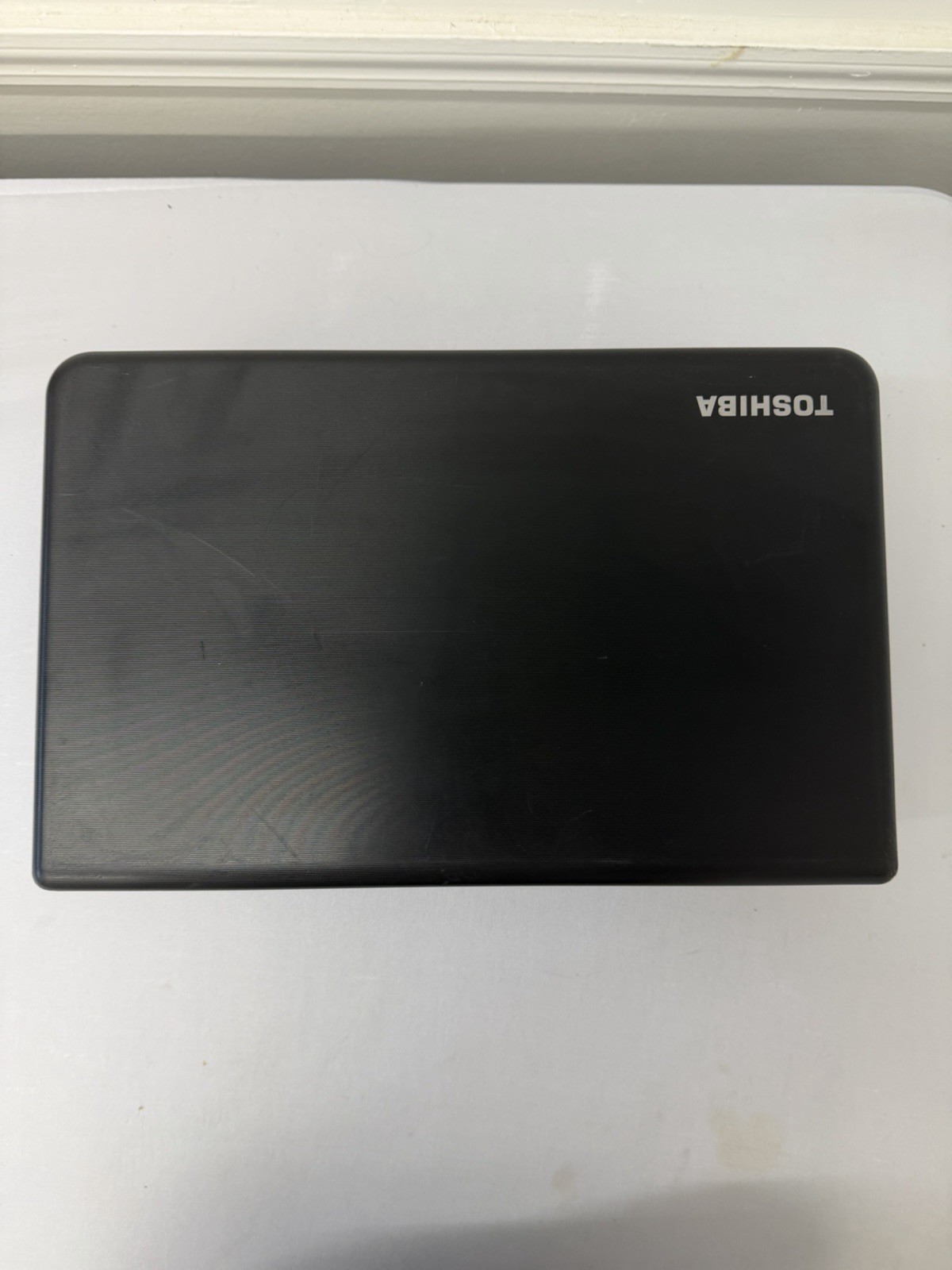 Toshiba Satellite C55-A5300 Laptop – Screen has Pixel Streaks – Read Des