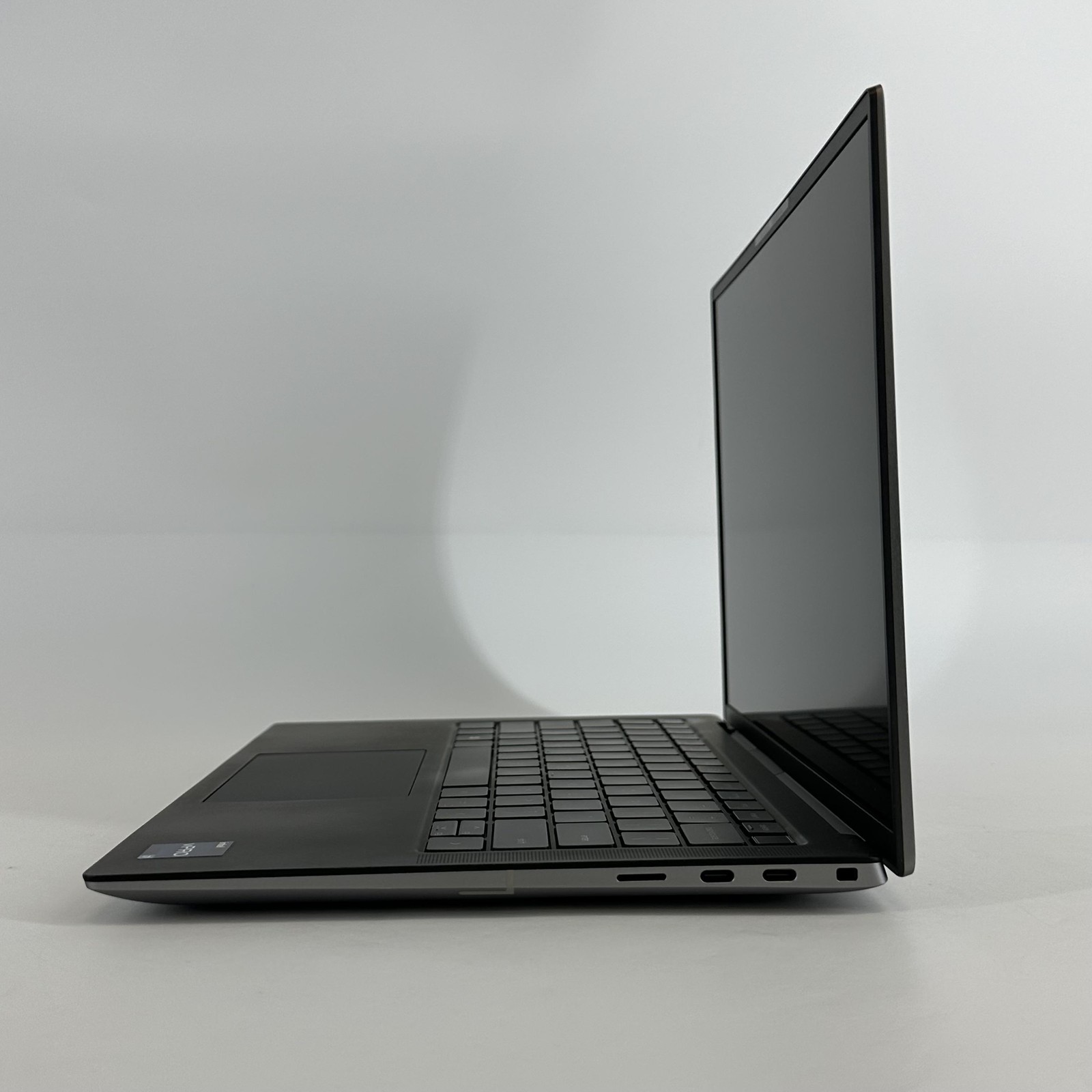 Dell Precision 5480 14 FHD 2.5 GHz i7-13800H 32GB 256GB SSD RTX A1000 Good