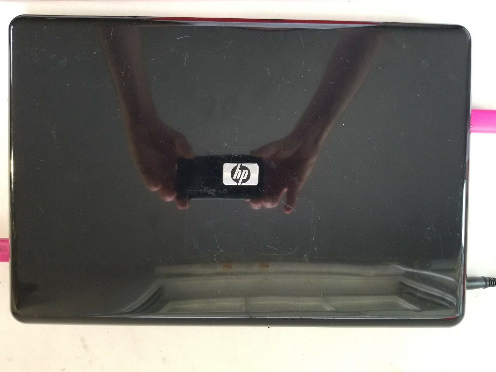 HP G60 4420M, Windows 10 Pro, 240 GB SSD, CPU Intel T9600 2.8 Ghz, RAM 4GB, VGA.