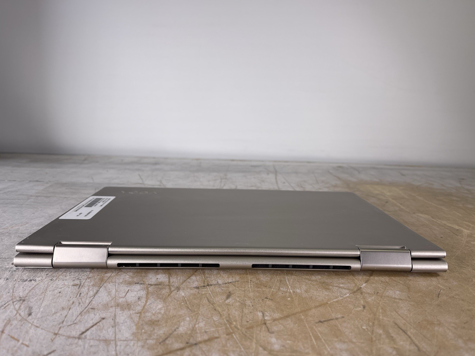LENOVO YOGA C740-14IML i5-10210U @ 1.60GHz, 8GB RAM, NO HDD/OS – (FOR PARTS)