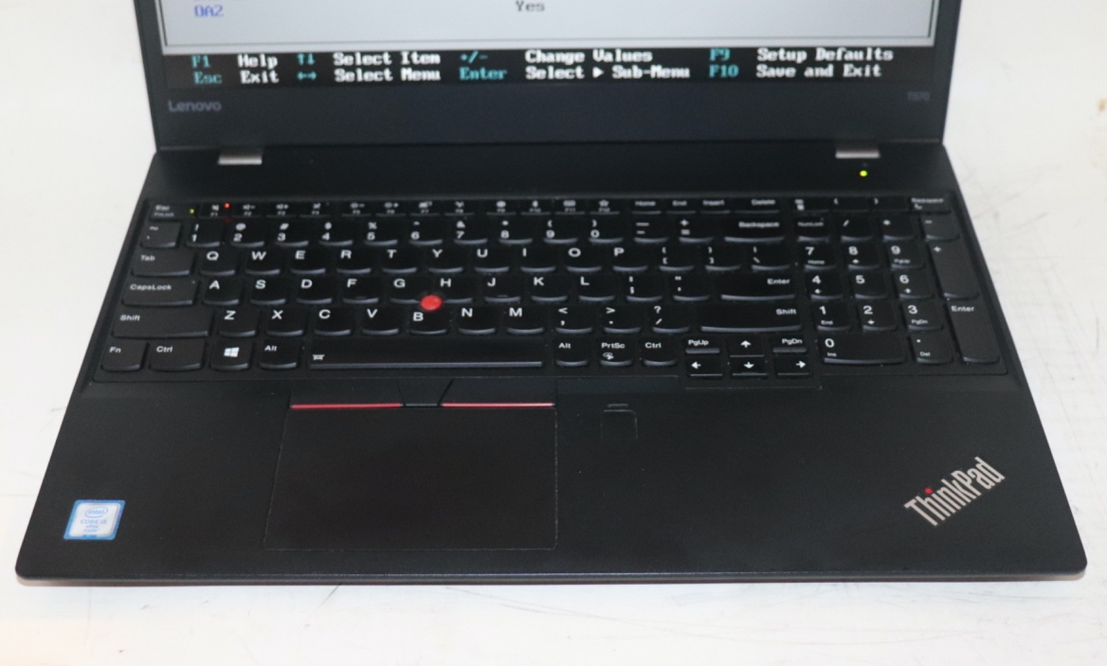 Lenovo ThinkPad T570 Intel core i5@2.40GHz|16GBRAM|256GBSSD|WIN 11.PRO|Webcam|