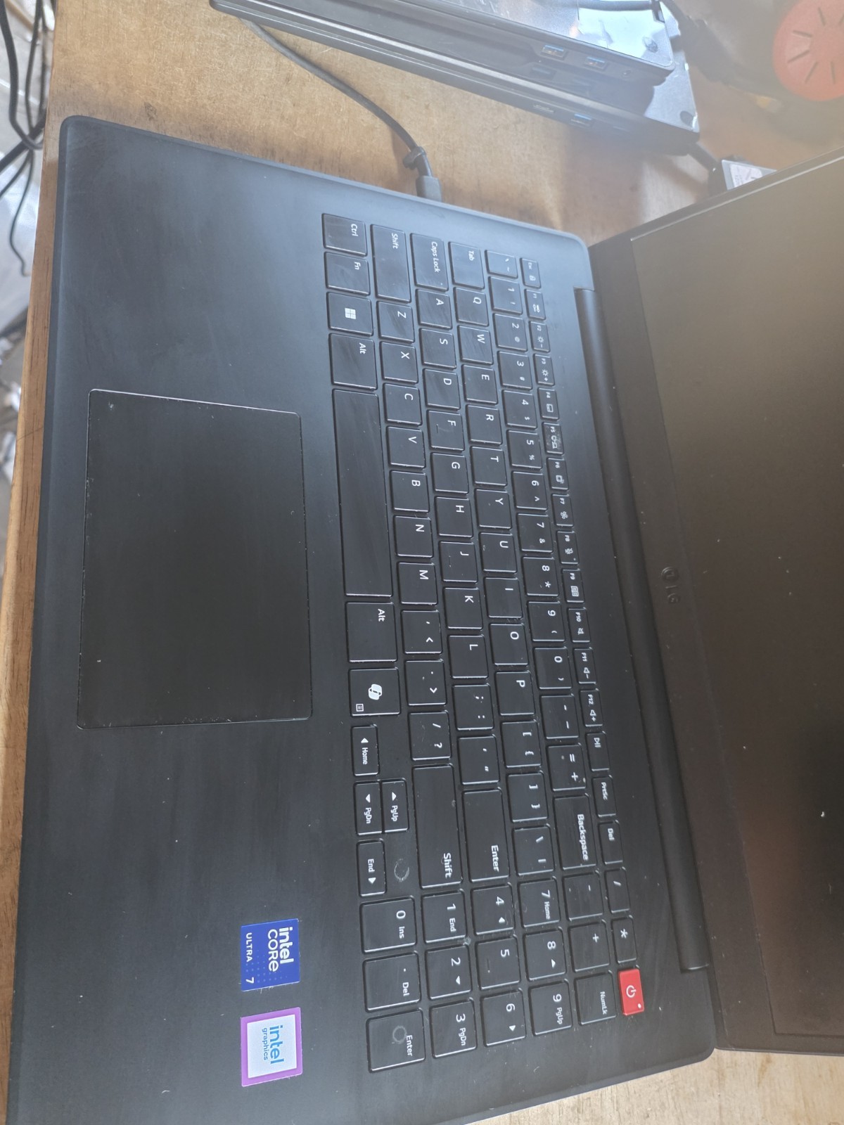 LG gram Book 15.6″ Ultra 7 16GB RAM Laptop Notebook 15U55T-H.AAB4U1