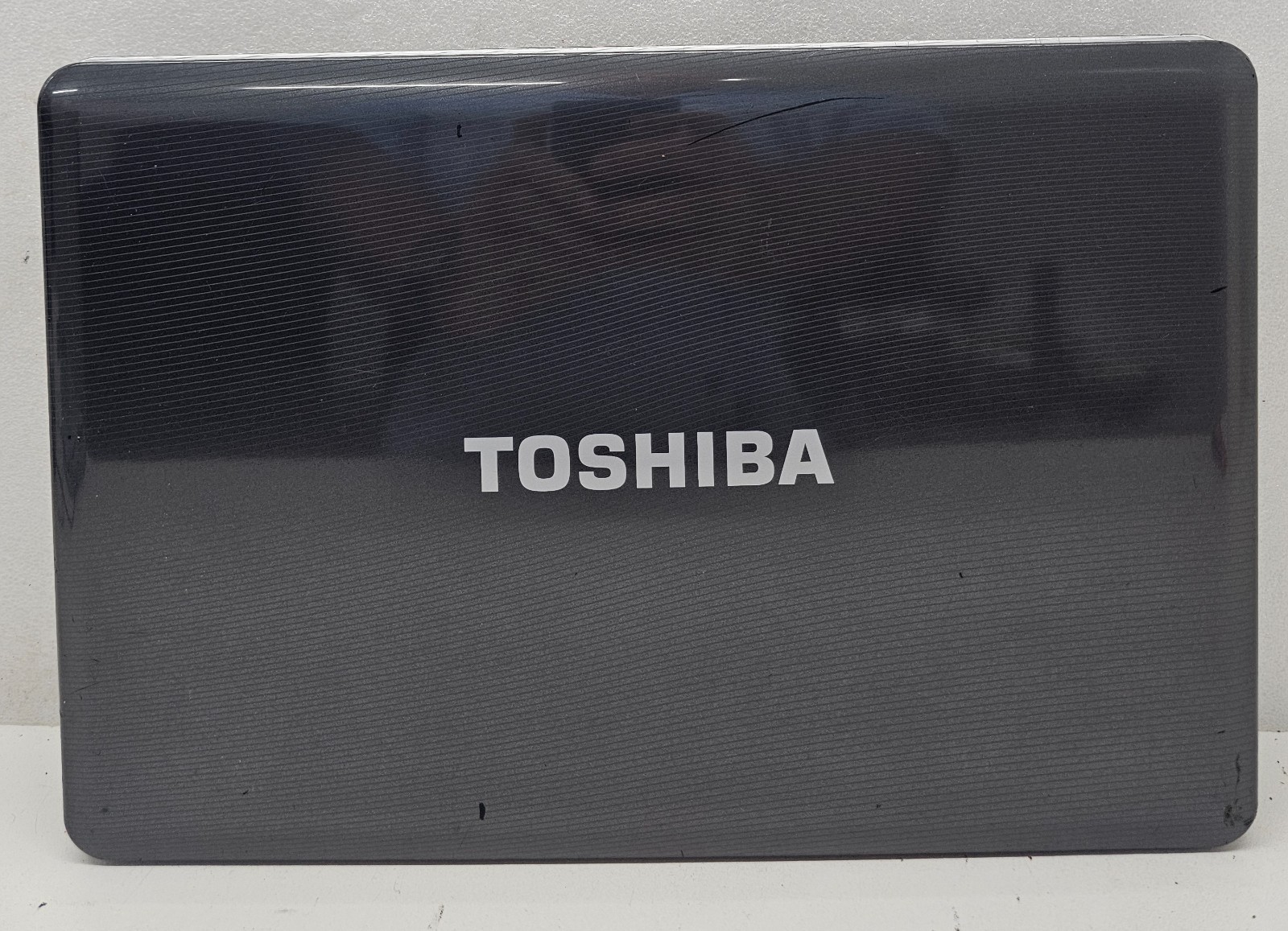Toshiba Satellite L505 Laptop Intel Dual Core T4400 3GB Ram NO HD/OS/BATT (FL)