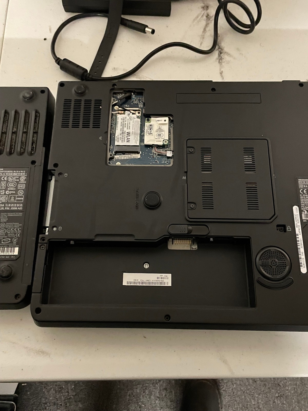 Dell Inspiron E1705 + 6000/E1505 Laptop Untested No Charger For Parts As‑Is