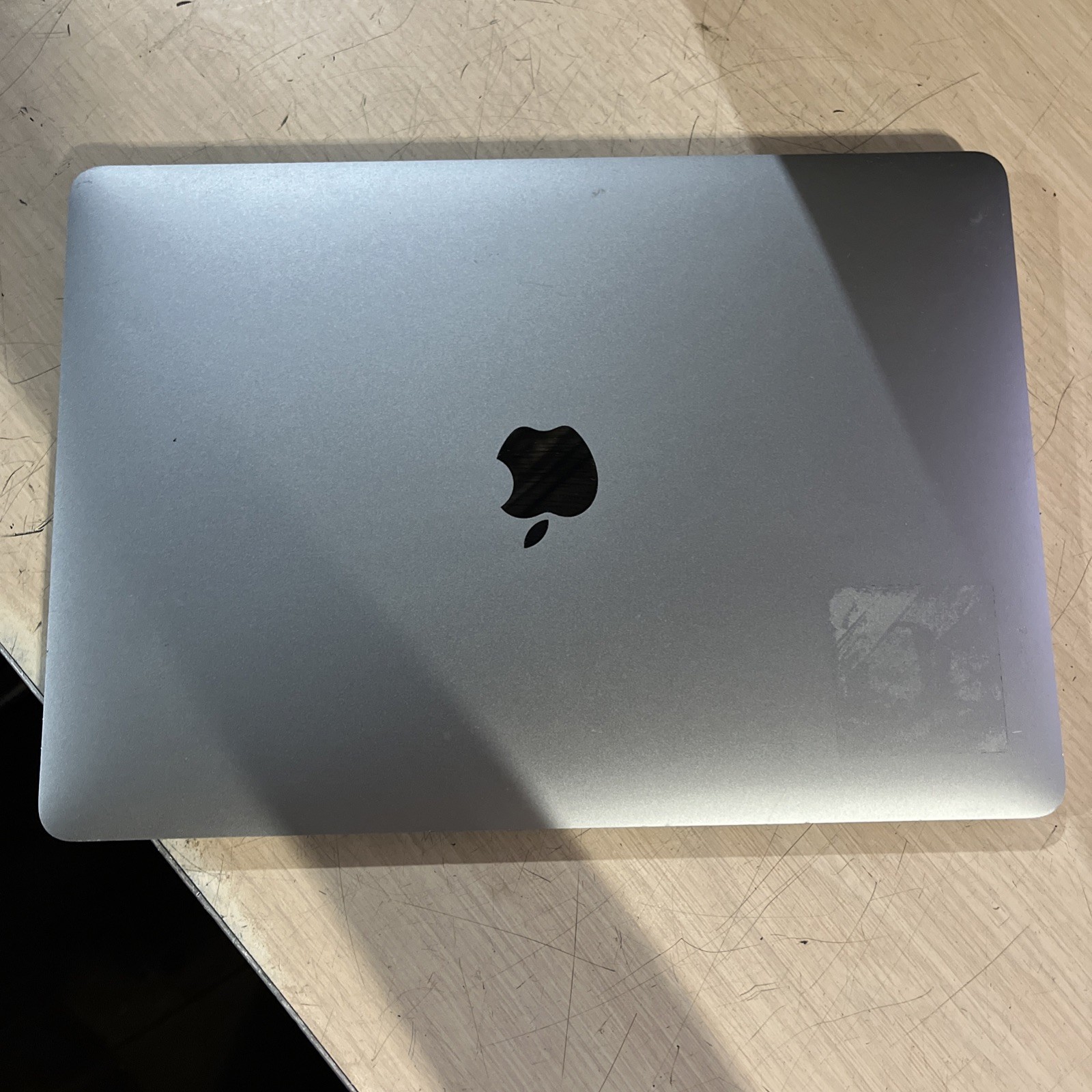 APPLE MACBOOK AIR 13″ SCISSOR, 2020 CORE I3-1000NG4 1.1GHZ 8GB RAM 256SSD