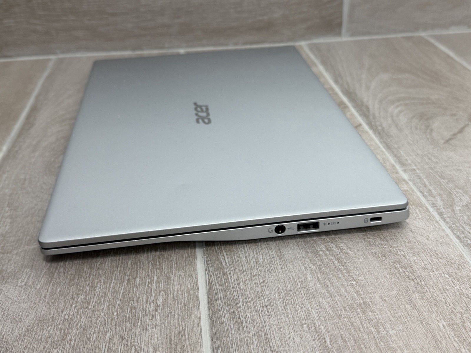 Acer Swift SF314-59 Series 14″ Laptop Core i5-1135G7 8GB RAM 256GB SSD Win-11