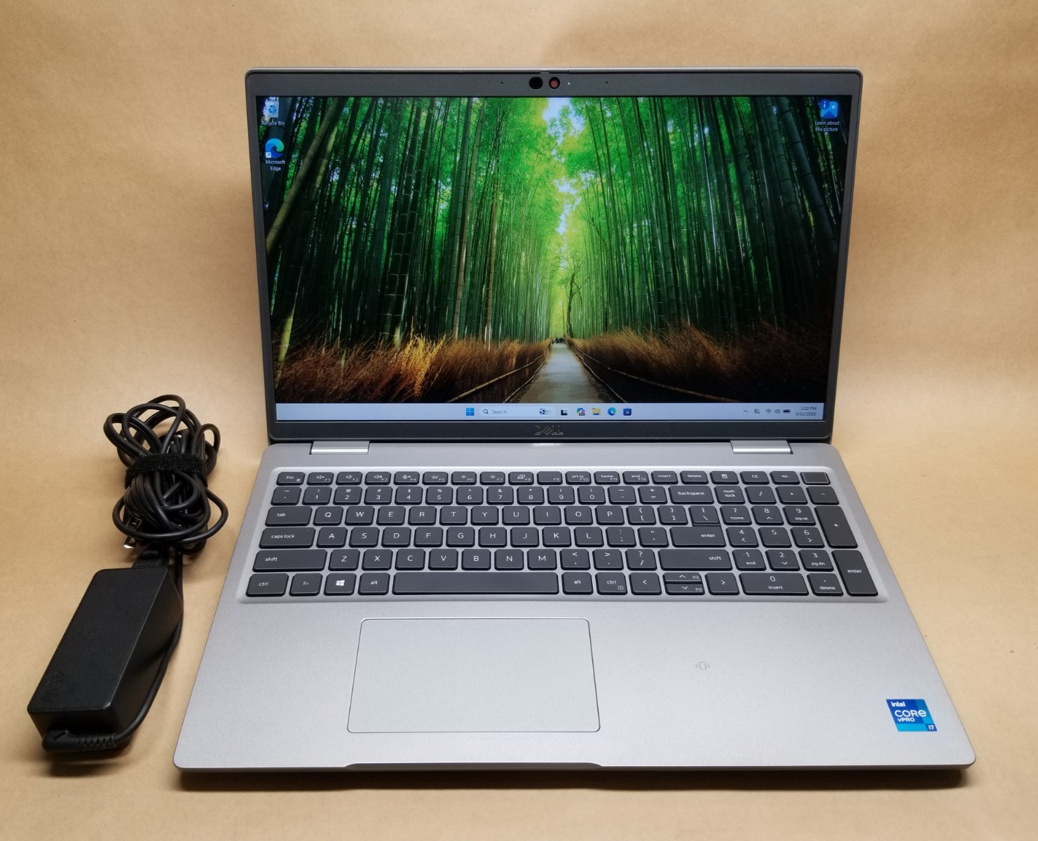 Dell Latitude 5520 15.6 FHD i7-1185G7 3.00GHz, 16GB RAM, 512GB NVMe, LTE, WIN 11