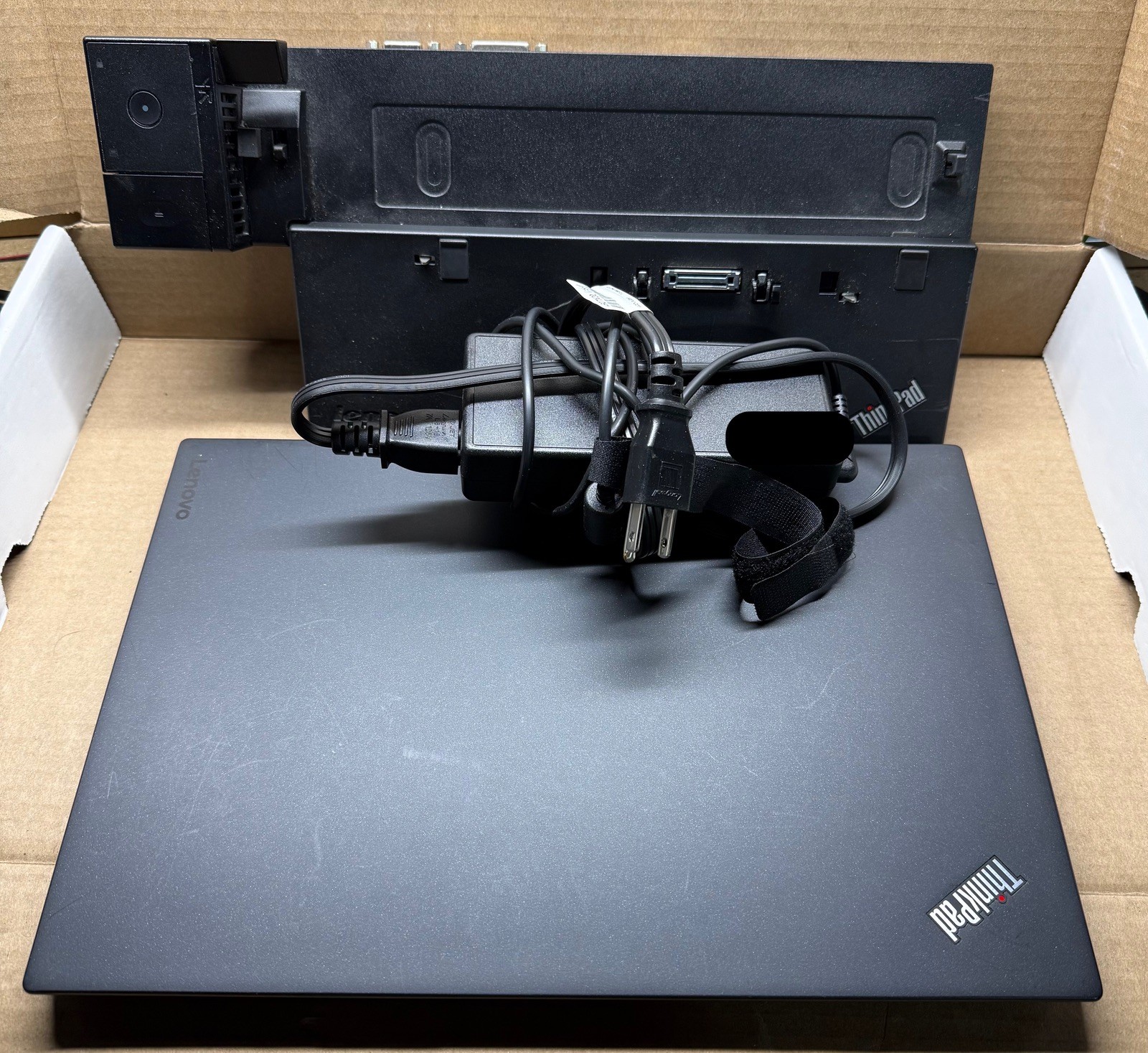 Lenovo Thinkpad T470s, Core i7-6600U 2.60 Ghz, 8GB, AC, Dock, No Drive