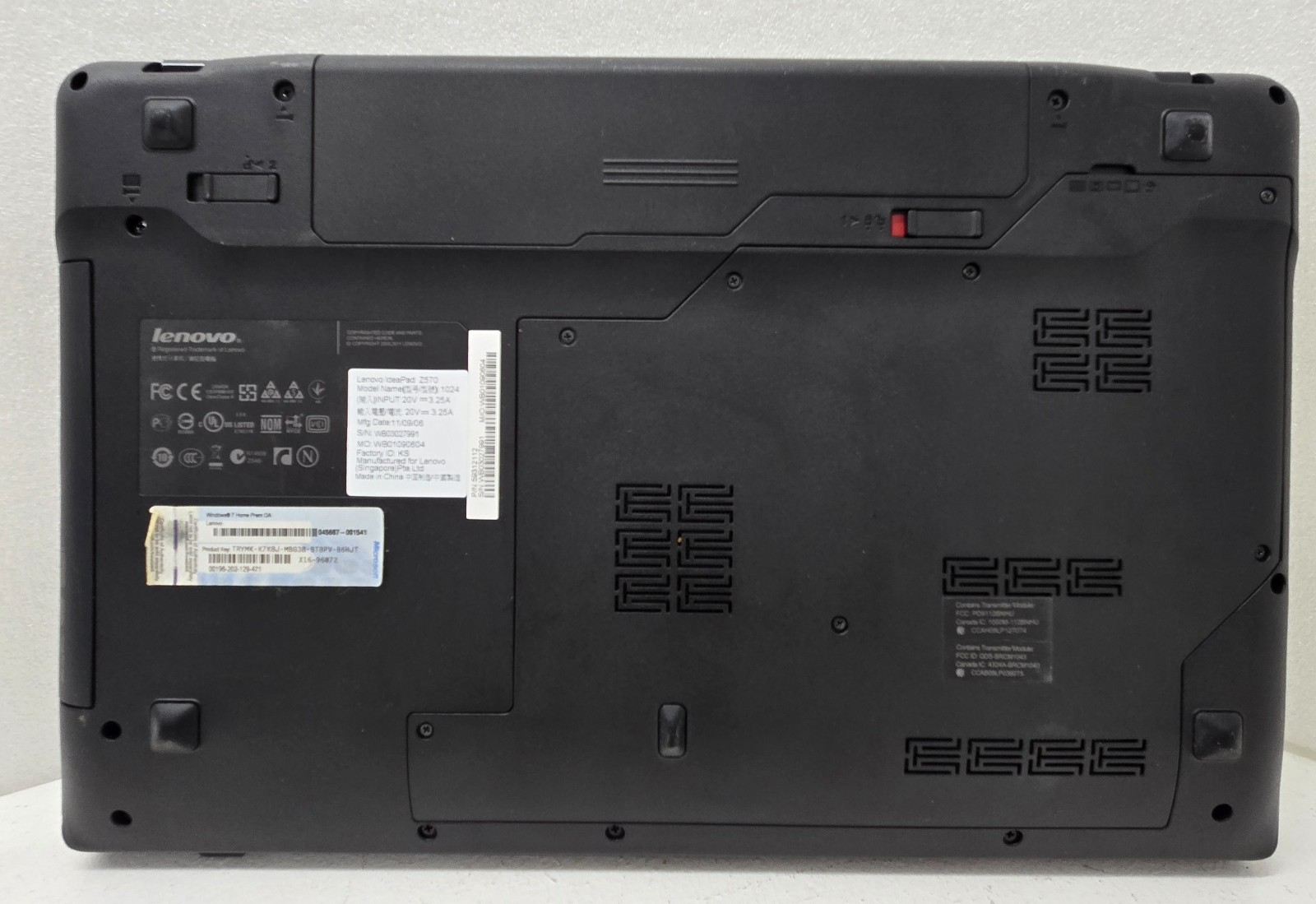 Lenovo ThinkPad Z570 15.6″ Laptop Intel i5 2430M 8GB NO HD/OS Broken Screen (FL)