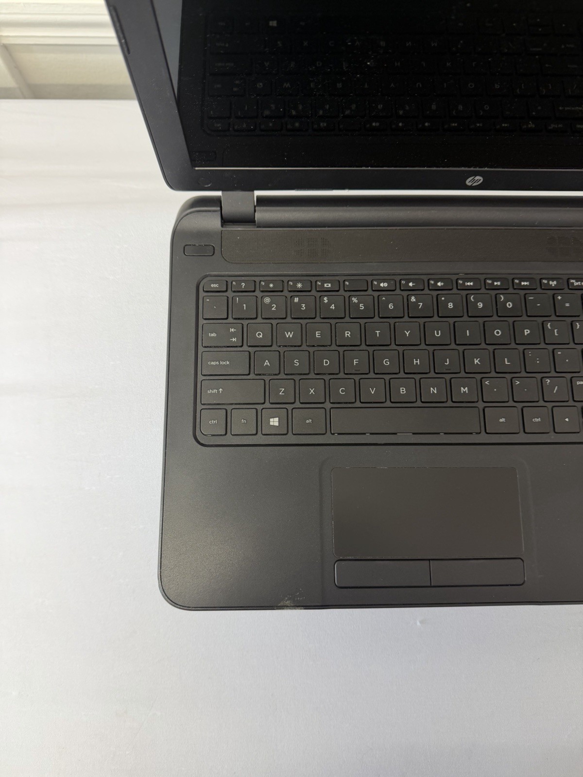 HP Notebook 15-f009wm Laptop – Good Screen – AMD El-2100 – Read Des