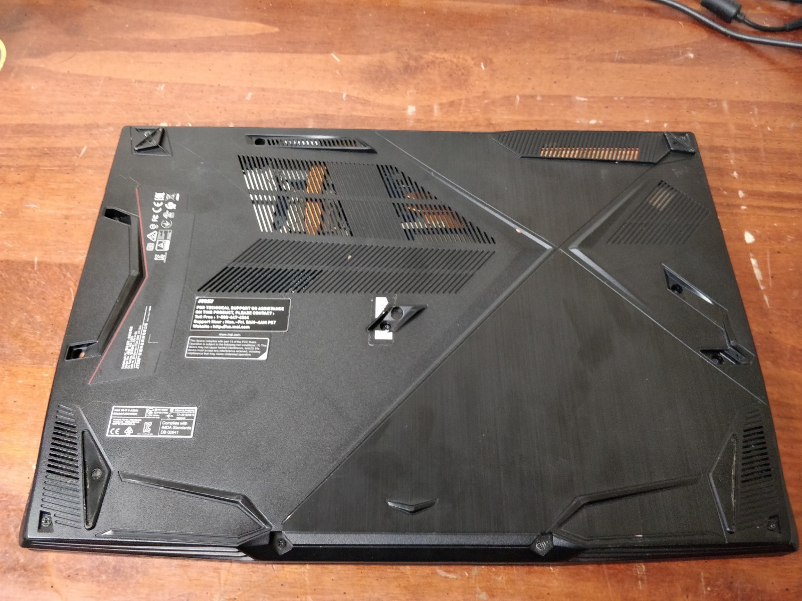 MSI Thin GF63 INTEL CORE I7-10750H@2.60GHz 8GB RAM GTX 1650 NO DRIVE PARTS 9032