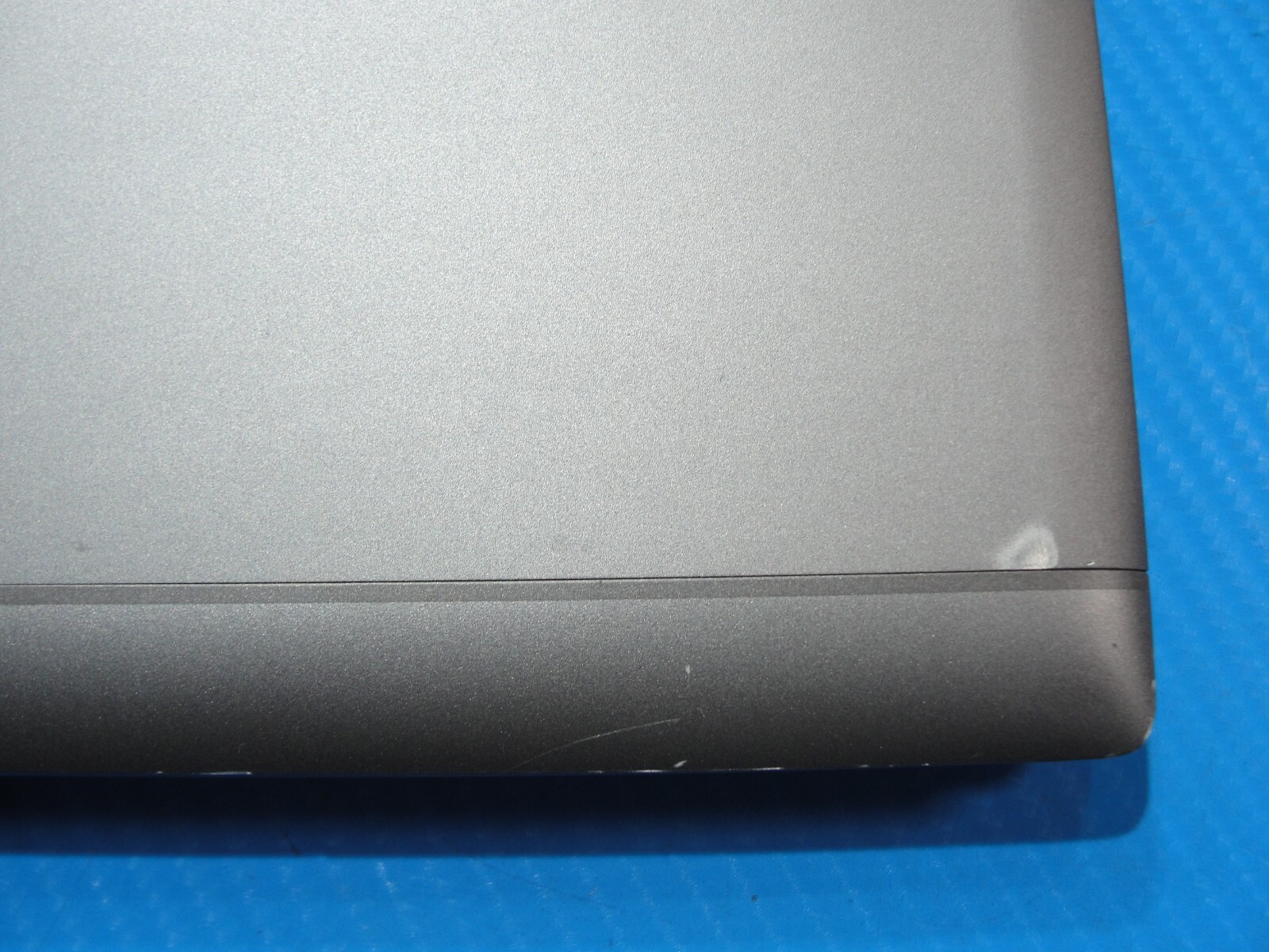 HP ZBook Firefly 14 G7 14″ FHD Intel i5-10310U 1.7GHz 16GB 256GB SSD + Charger
