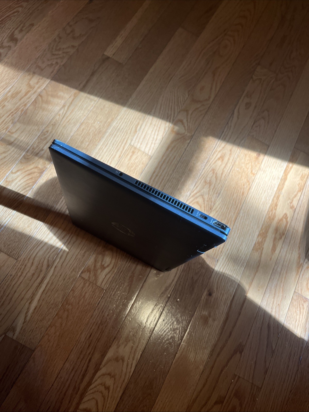 HP Pavilion x360 Intel Core i3 Laptop; Two USB, USB-C, HDMI, charge cable, case.