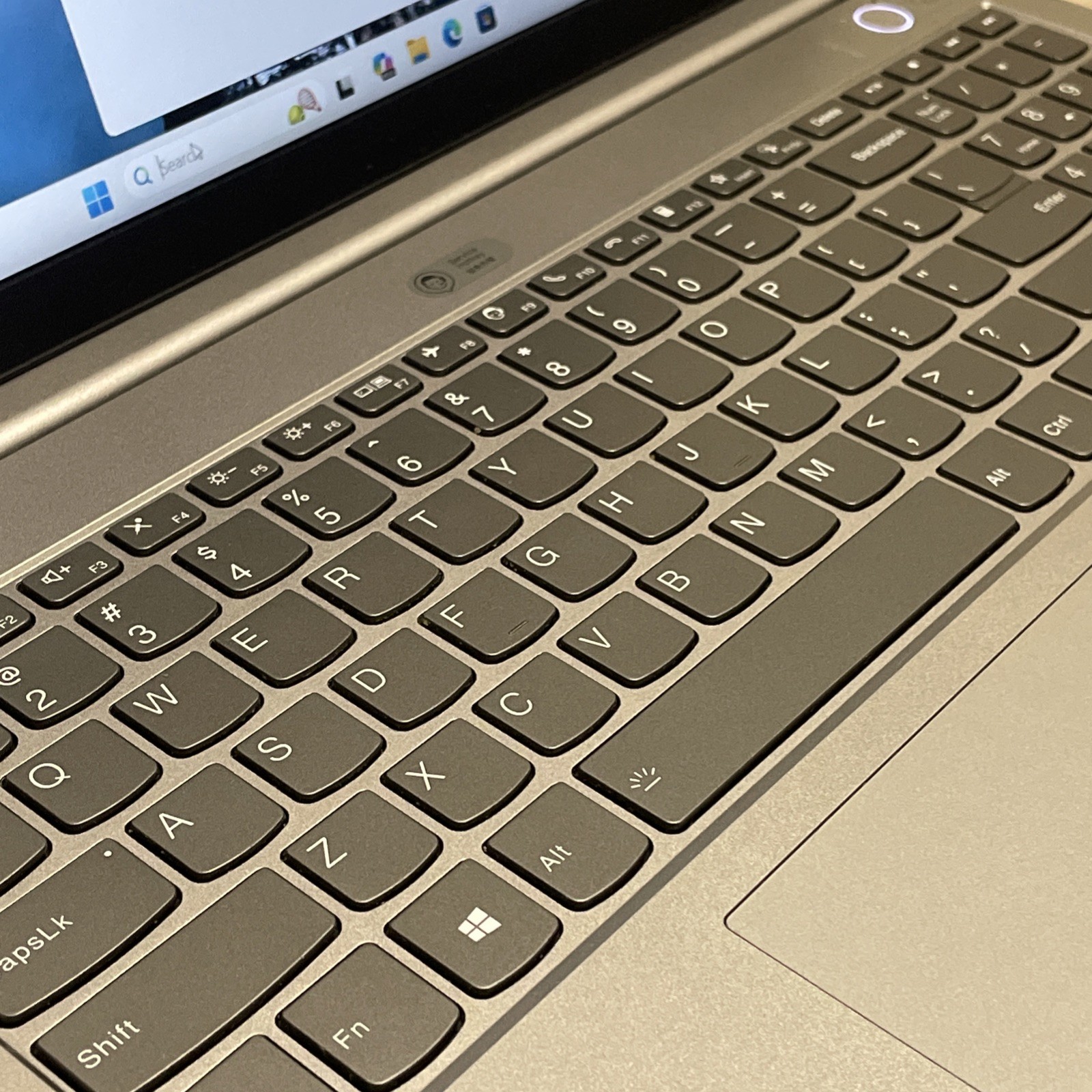 Lenovo Thinkbook 15 G2, Intel Core i7-1165G7 @ 2.8GHz, 8GB RAM,250 SSD/win11