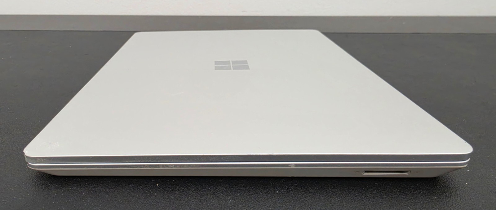 Microsoft Surface Laptop Go 2 – 12.4″ – i5-1135G7 16 GB Ram 256GB SSD Win 11