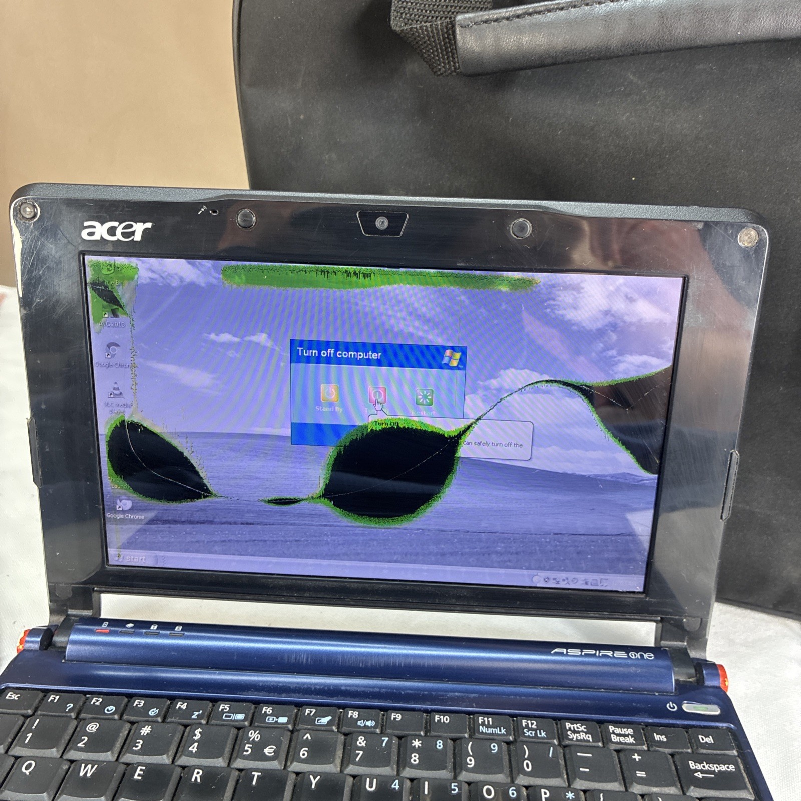 Acer One Mini Laptop Computer Windows Xp W/Mouse, Power Cord, & Carry Bag