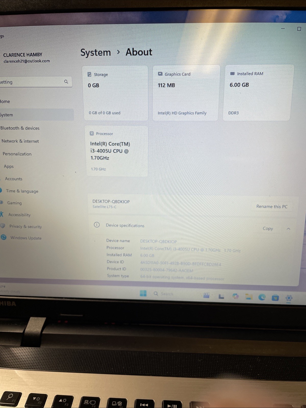 Toshiba Satellite L75-C7250 Intel i3-4005U 1.7GHz 6 GB 500 GB HDD
