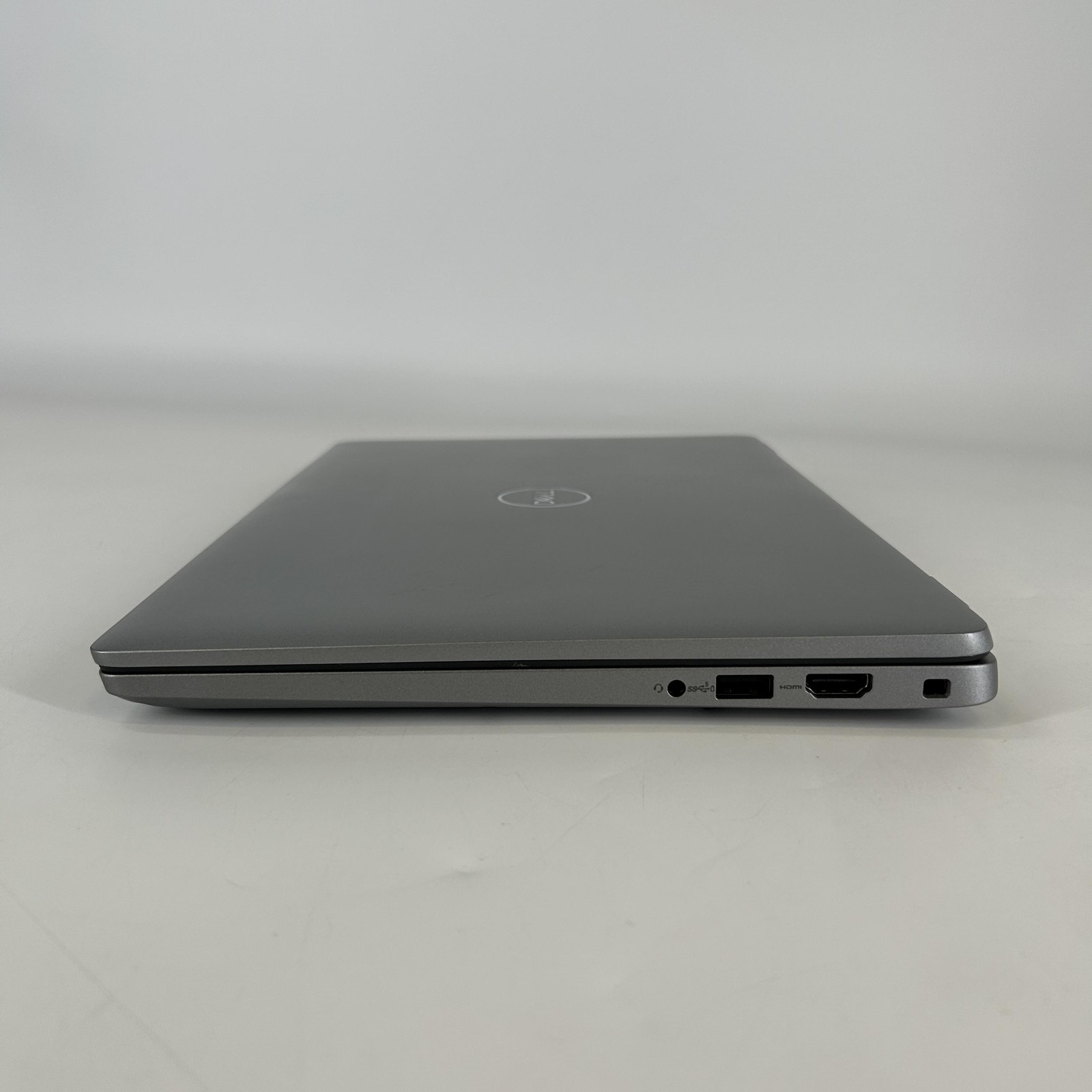 Dell Latitude 5440 14 Gray FHD 1.8 GHz i7-1365U 16GB RAM 512GB SSD Excellent