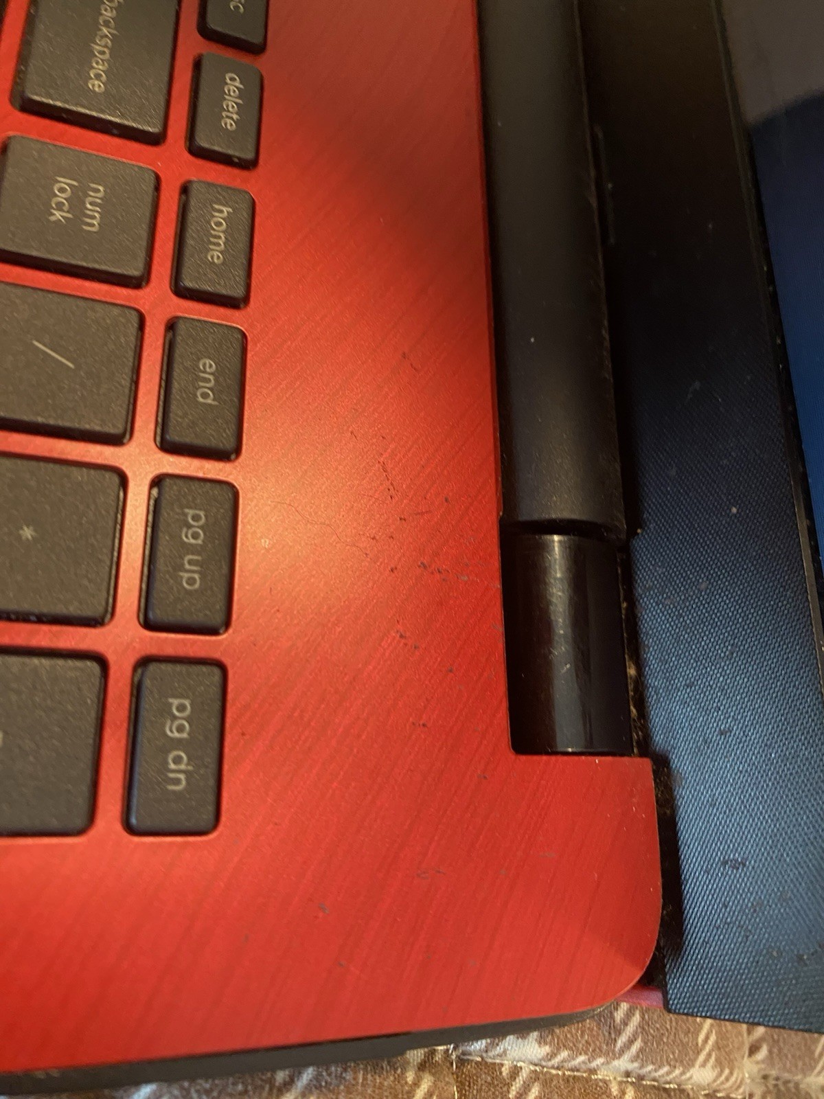 HP Notebook Laptop 3168NGW Model – Works- Turns On- Loads And Loads- For Parts