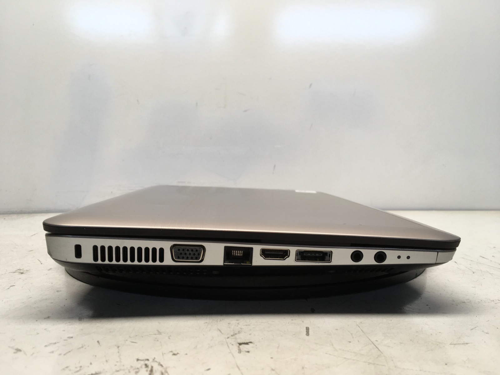 HP Pavilion DM4T-1200 Intel i7-M640 2.8GHz 8 GB NO HDD