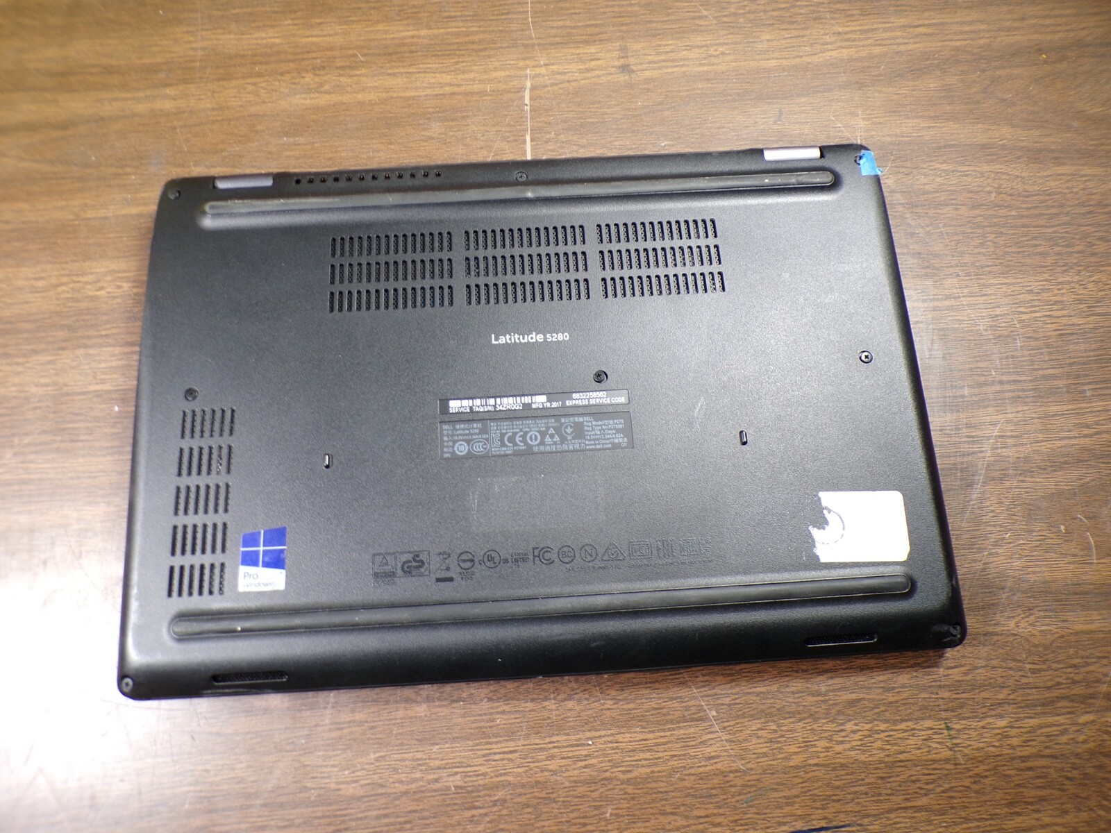 DELL LATITUDE 5280 INTEL CORE i3-7100U 2.40GHZ 8GB RAM **BIOS L0CKED **NO HD