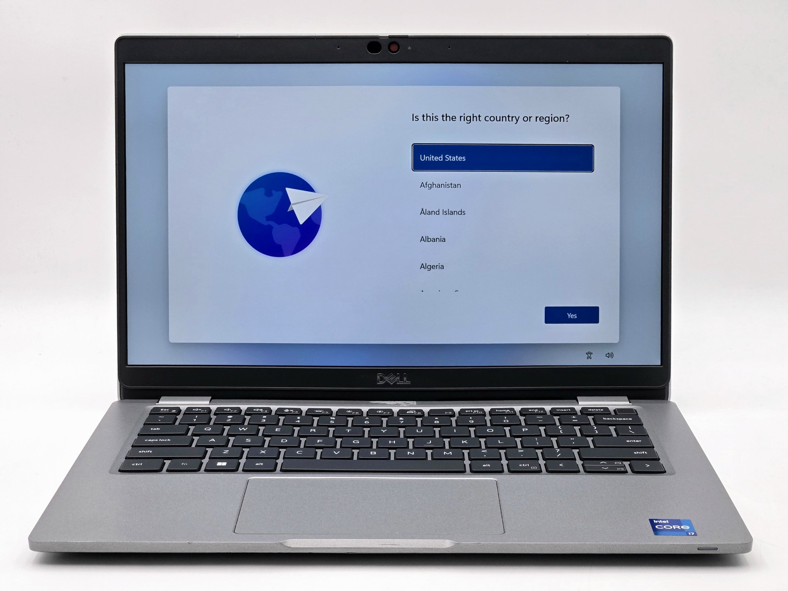 Dell Latitude 5330 13.3″ FHD Touch i7-1265U 16GB 512GB SSD Win 11 Pro