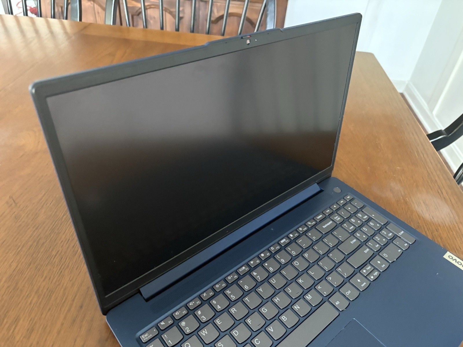 Lenovo Ideapad Slim 3 Blue Laptop Intel i5 8GB RAM 13.3″ SSD Windows 11