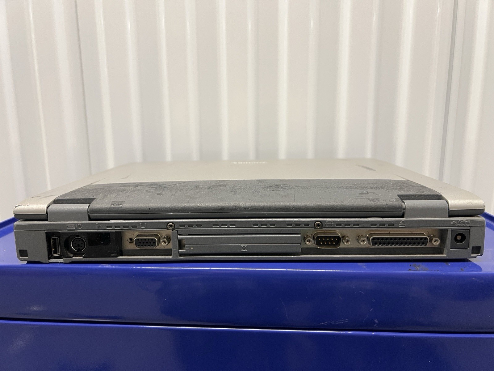 Toshiba Tecra 8100 14.1″ Pentium III Laptop – For Parts Untested
