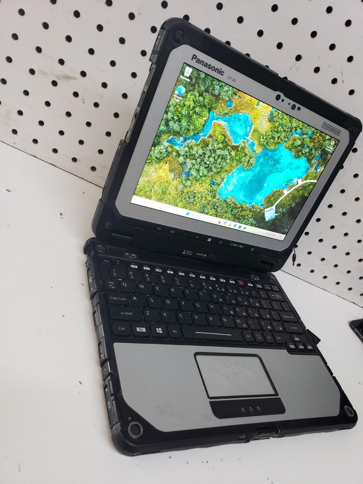 Panasonic Toughbook CF-20 -1.2GHz Tablet Intel i5-7Y57 256SSD 8GB RAM