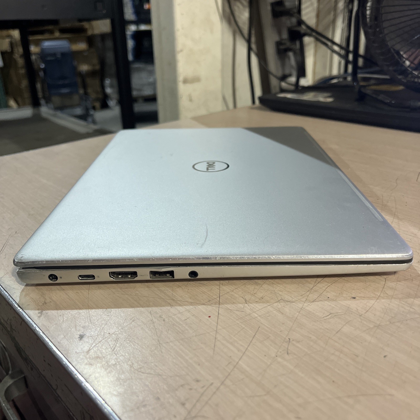 DELL INSPIRON 7380 INTEL CORE I5-8265U 1.60GHZ 8GB RAM NO HD