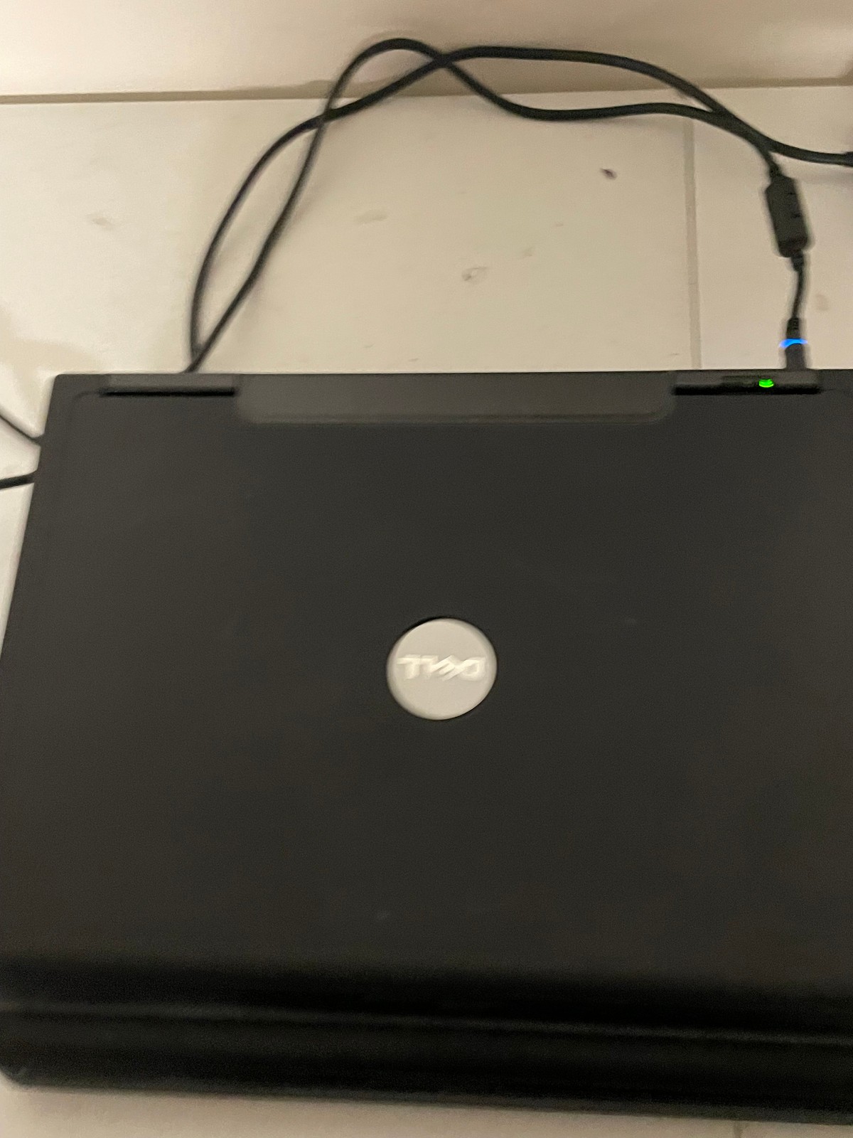 Lot of 3 Dell (1) Inspiron 1520 & (2) Vostro 1000 laptops fix/repair Wholesale