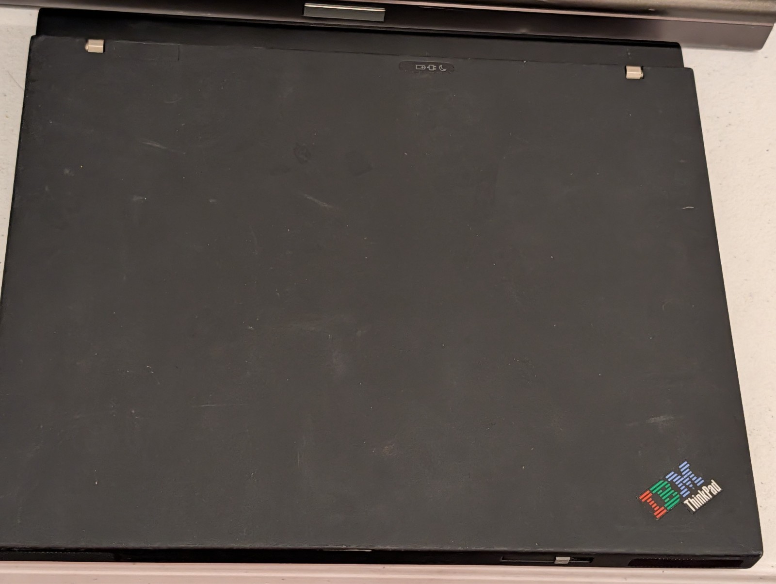 IBM ThinkPad X60 with Ultrabase Win XP Laptop Core Duo T2400 2GB RAM 40GB HDD