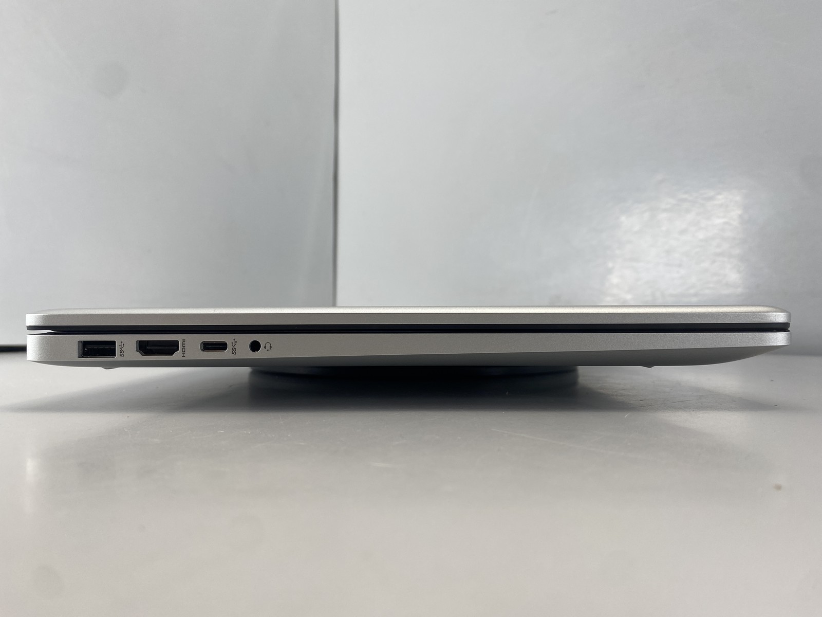 HP Laptop 17-CN4153CL 17.3″ Intel Core 5 120U 1TB- Silver