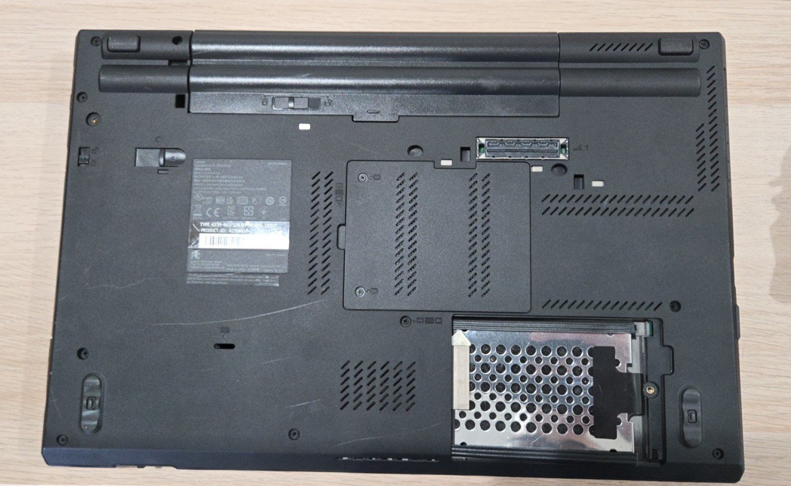 Lenovo ThinkPad T520 i5-2520M 2.50GHz, 8GB RAM, No OS/HDD, Great Condition