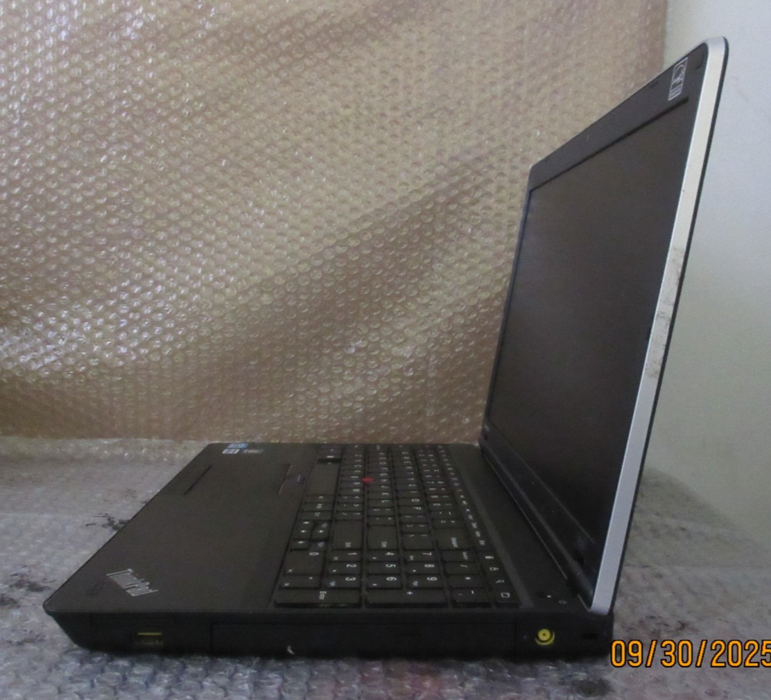 Lenovo Thinkpad E520 15.6″ Laptop Intel i3-2310M 2.3GHz 8GB RAM NO HDD/OS *READ*