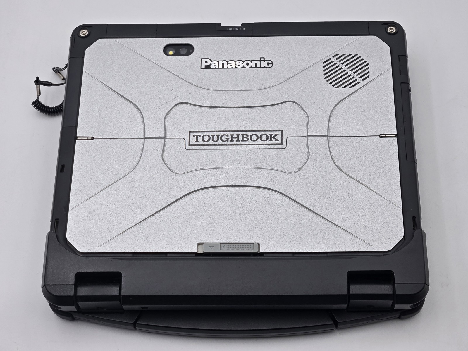 Panasonic ToughBook CF-33 MK1 2-in-1 12″ 2160 x 1440 Touch I5-7300U 16GB
