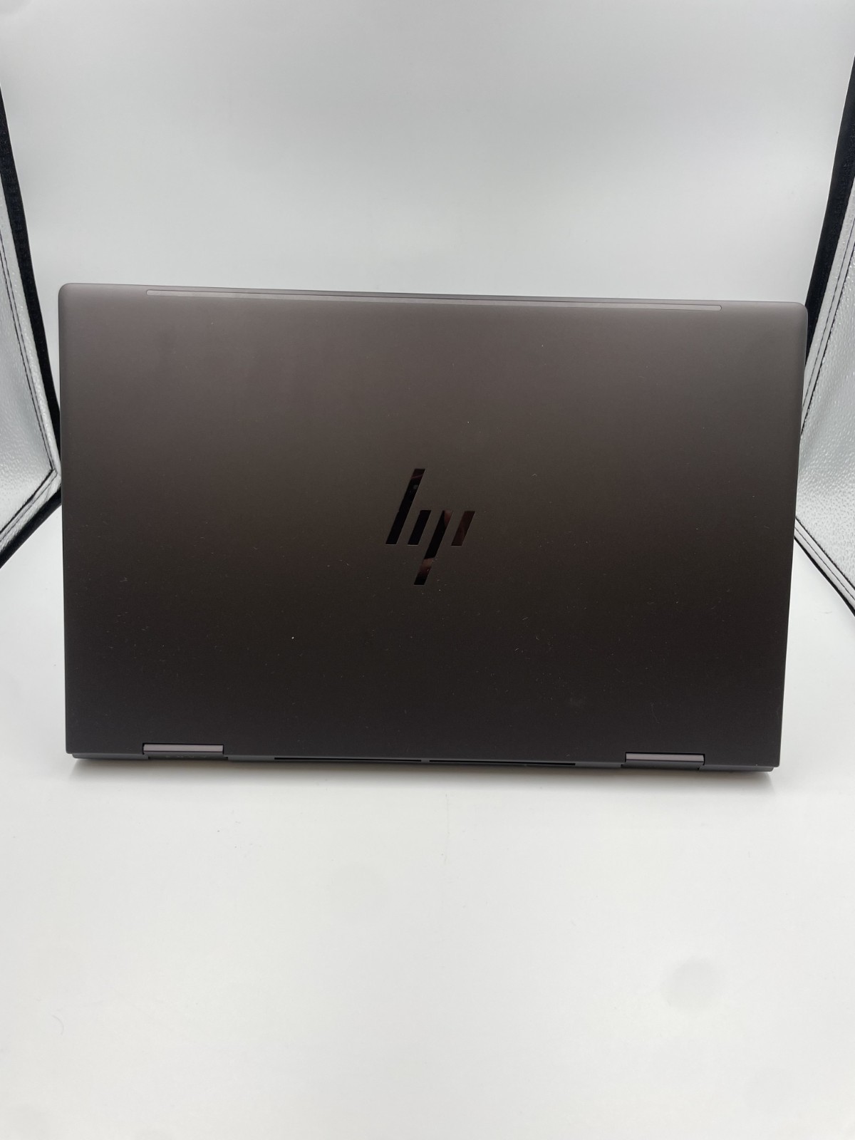 HP Envy 15.6″ 2-in-1 Laptop AMD Ryzen5 7530U, 8GB RAM, 256GB SSD Nightfall Black