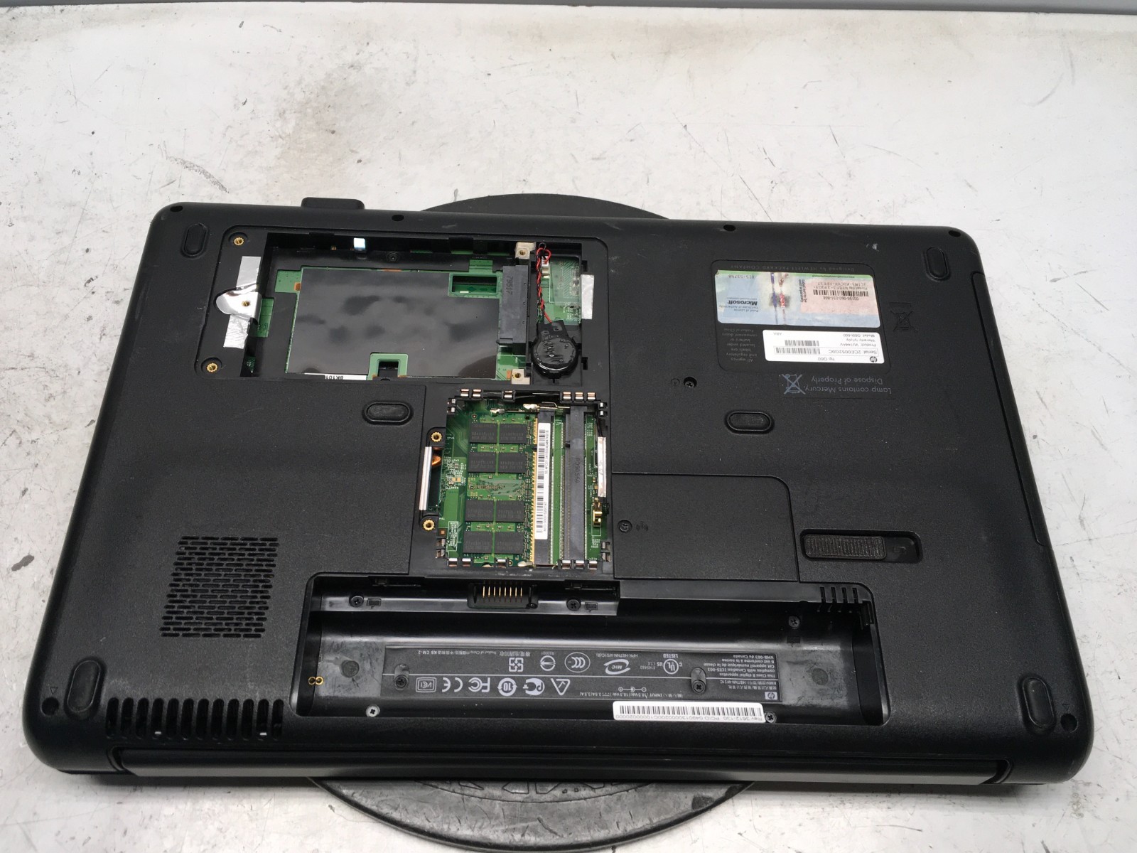 HP G60T-600 Intel Pentium Dual-Core T4400 2.2GHz 2 GB NO HDD
