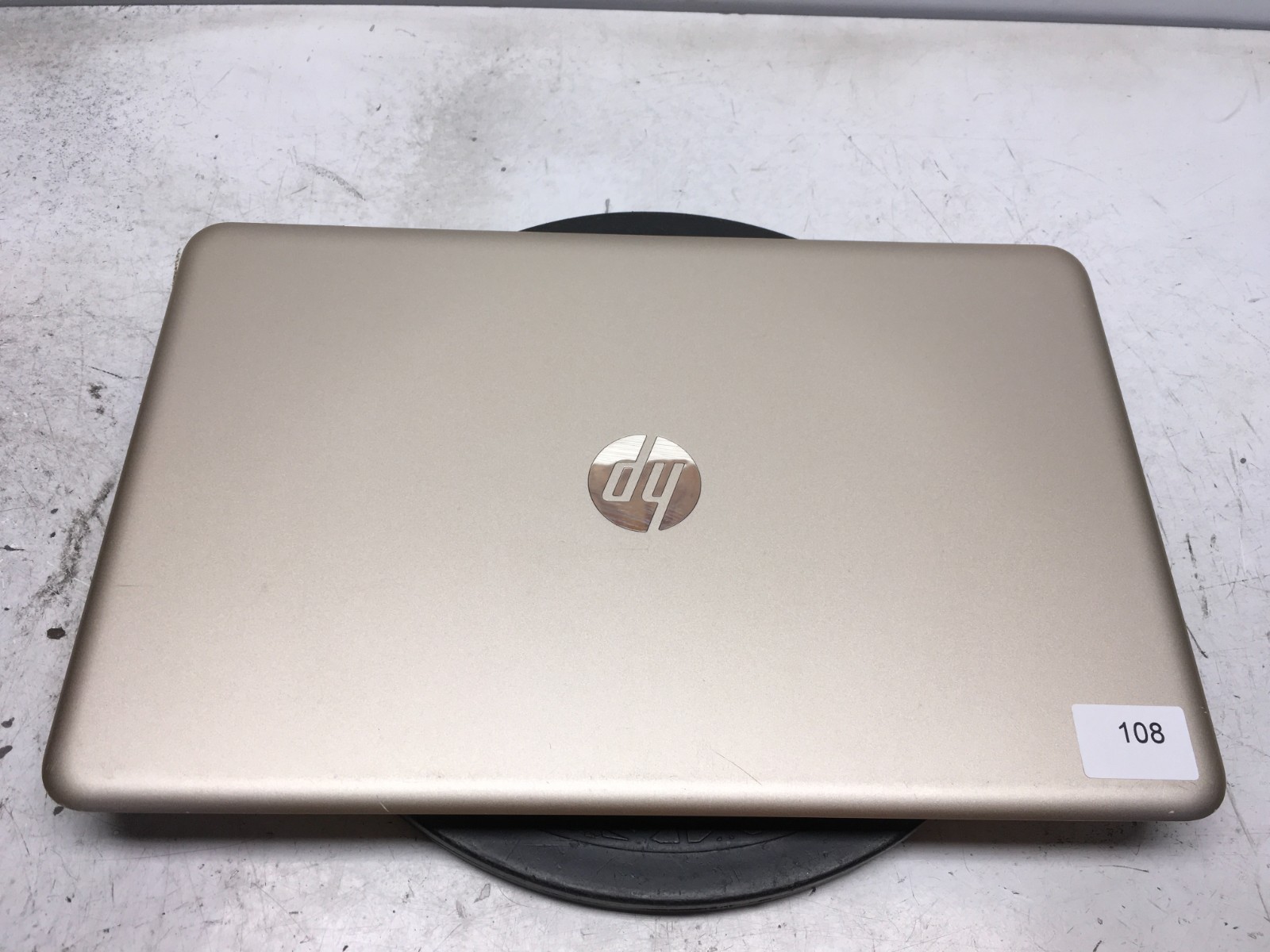 HP Pavilion 15-AW007CY AMD A9-9410 2900MHz 2 GB NO HDD