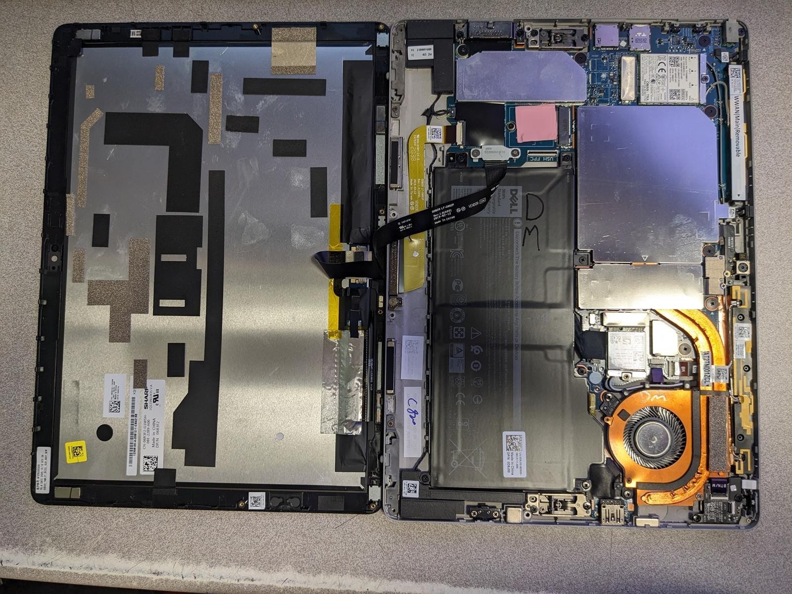 DELL LATITUDE 7210 2-IN-1 i5-10310U @ 1.70GHz, 8GB RAM, NO HDD/OS