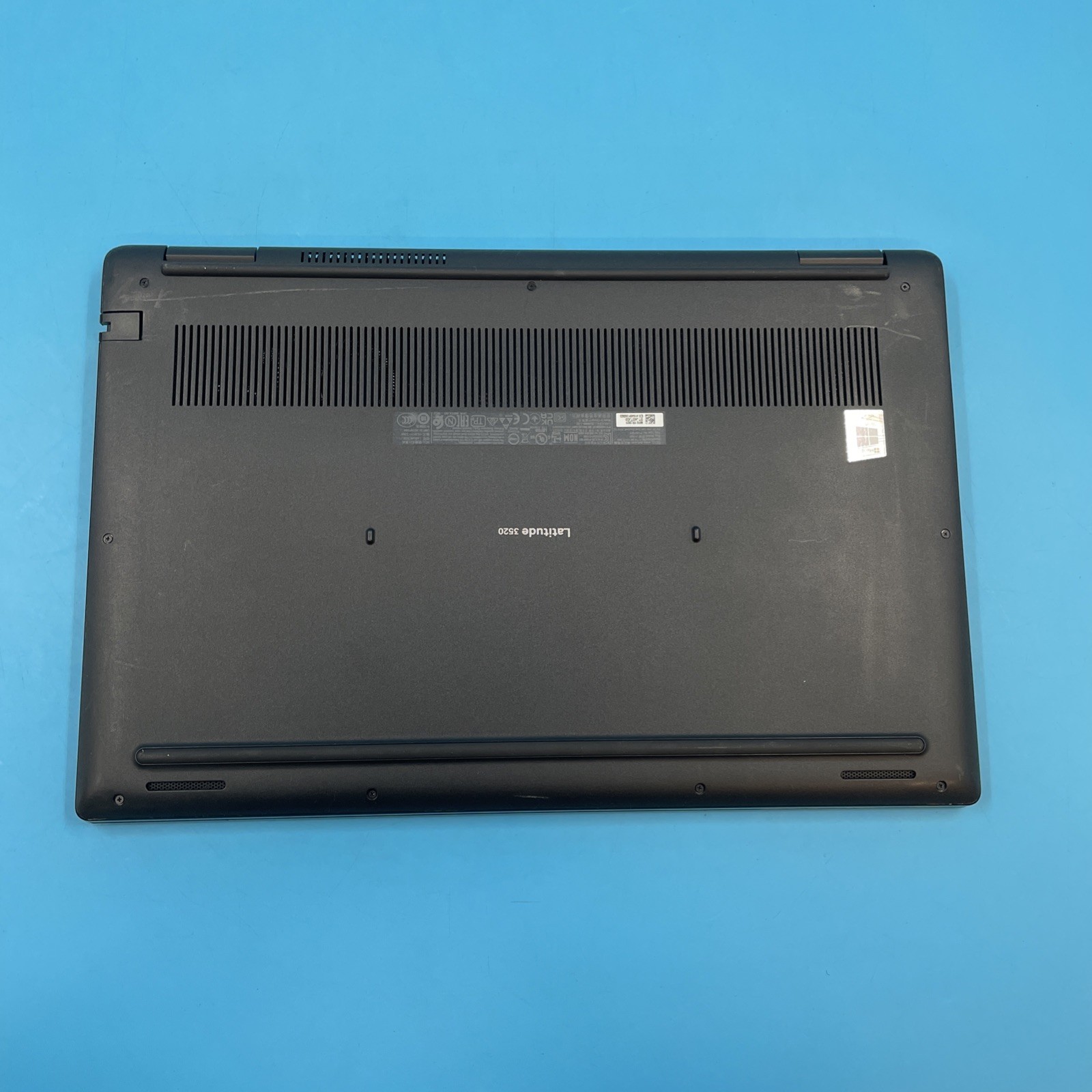 Dell Latitude 3520 | i5-1135G7 | 8GB RAM | NO DRIVE | NO OS | 68% BATTERY