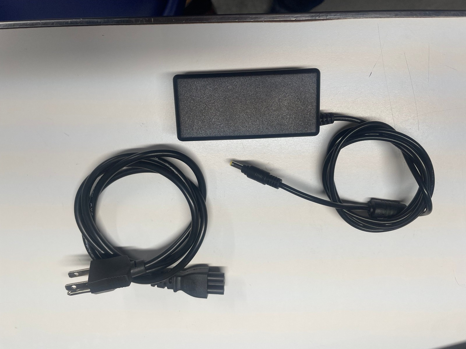 HP MINI 210-1032CL