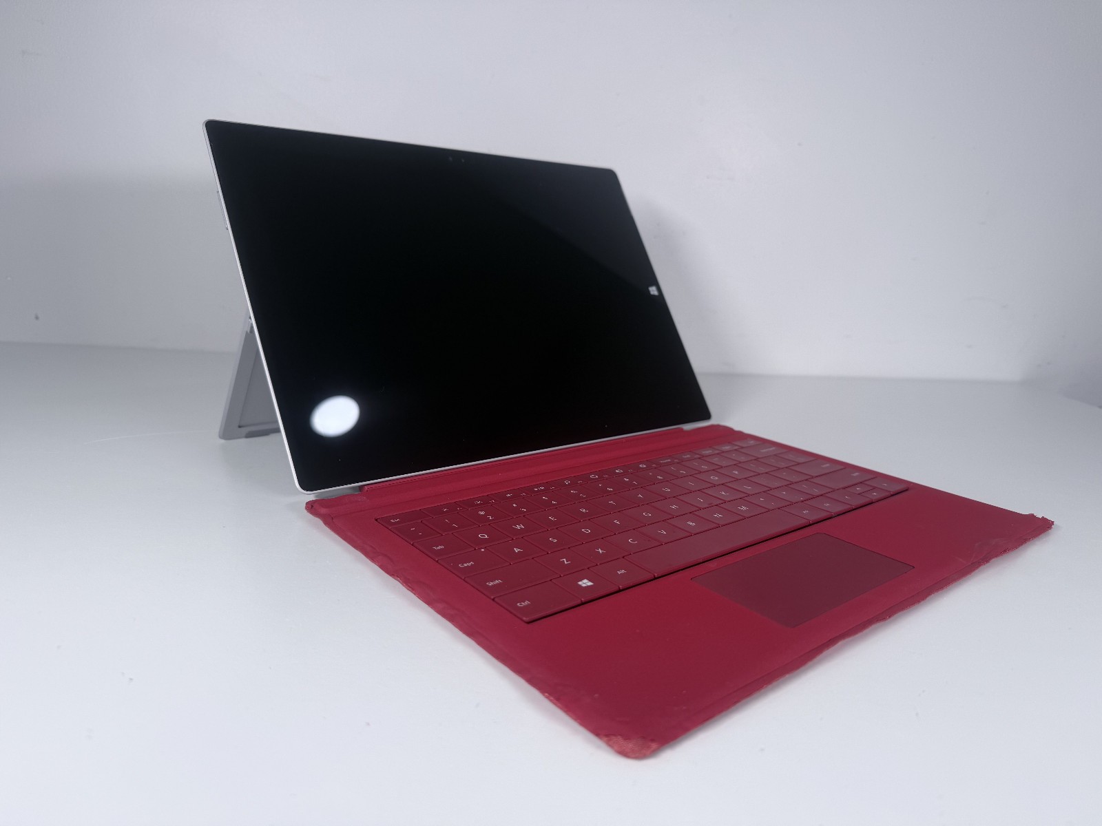 Microsoft Surface Pro 3 i7-4650U CPU @ 1.70GHz 8 GB RAM 512 GB Win 10 Pro