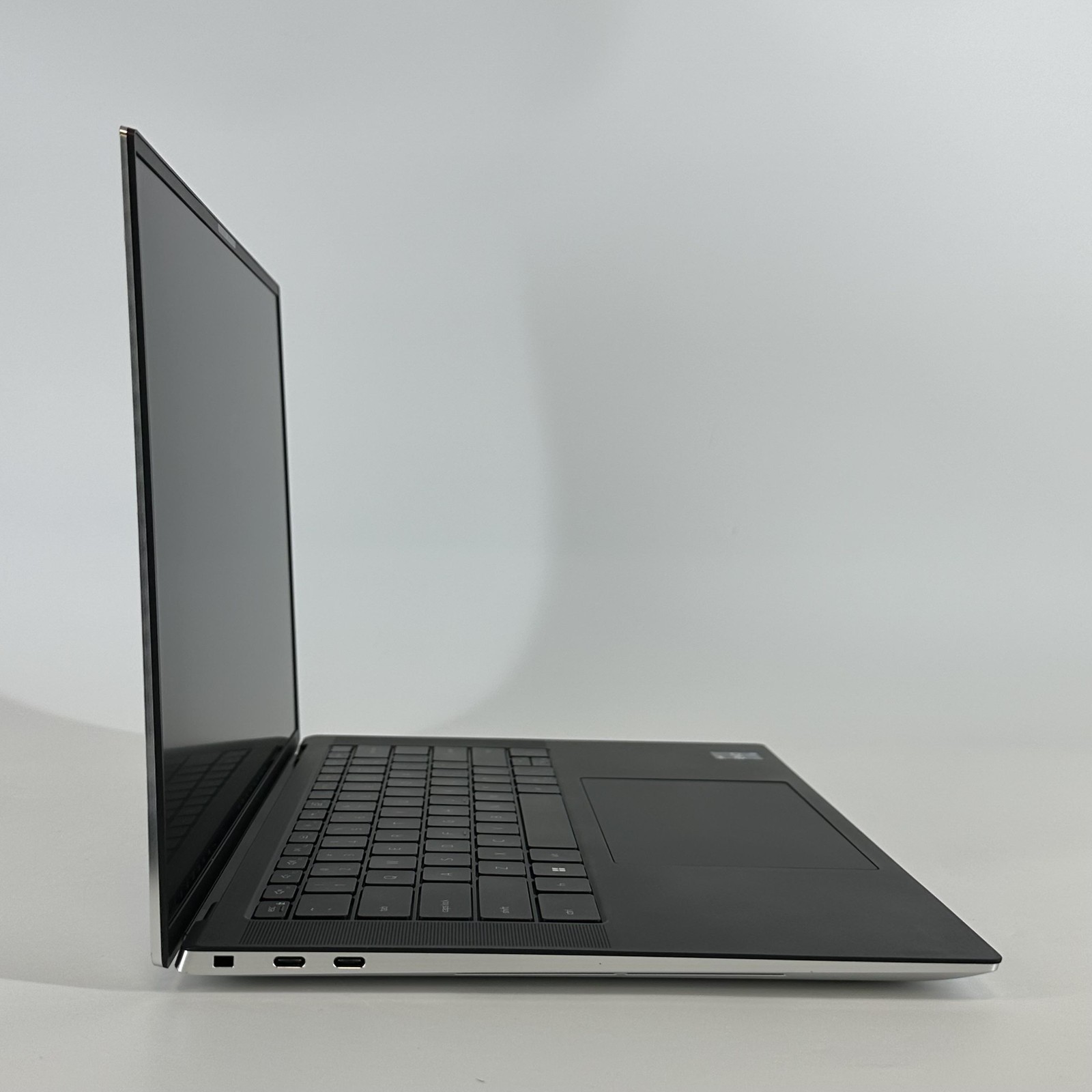Dell XPS 15 9530 FHD+ 2.4 GHz i7-13700H 16GB 512GB SSD Intel Arc A370M Very Good