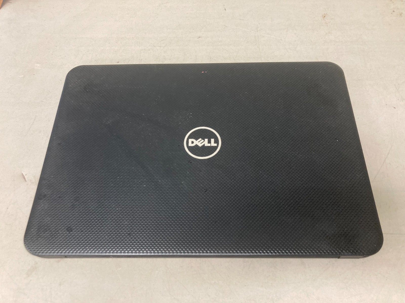 Dell Inspiron 15 Laptop Intel Celeron 321GB HDD 3.8GB RAM Linux Mint OS